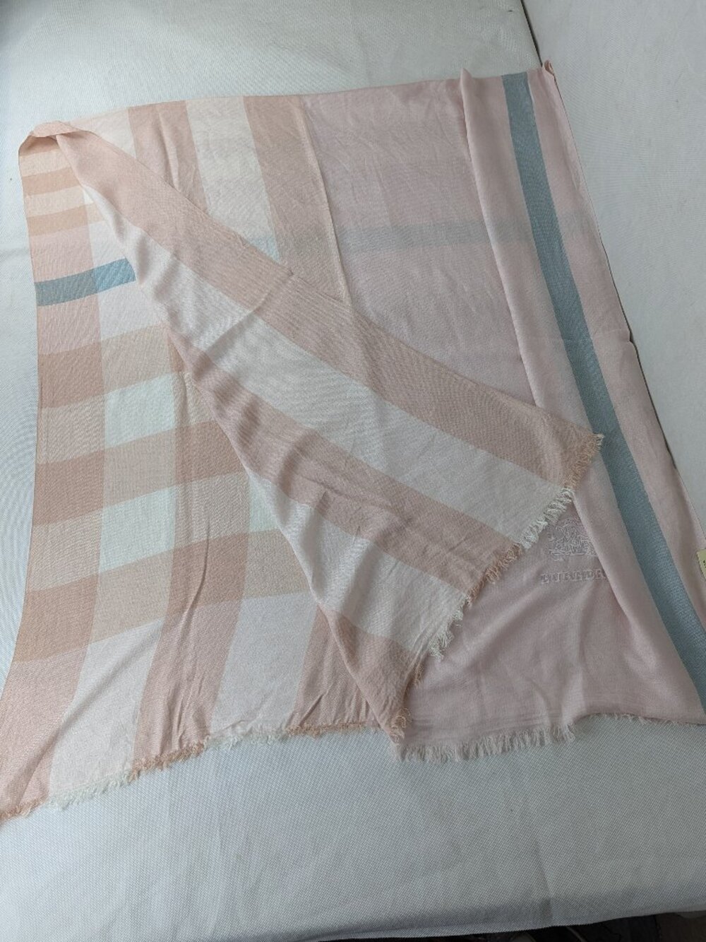 Burberry Mega Check Cashmere Baby Pink Scarf Shawl/Wrap Made in Italy